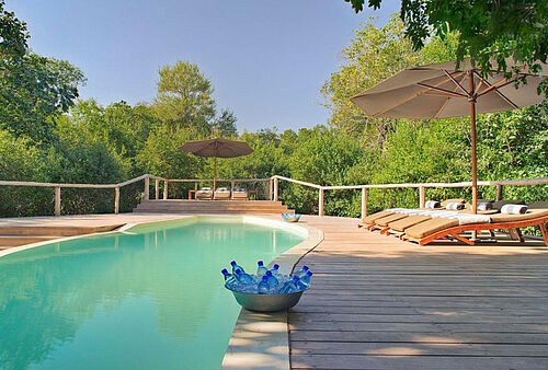 Pool in der Lake Manyara Tree Lodge in Tansania