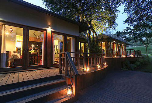 Abendstimmung in der Lake Duluti Lodge