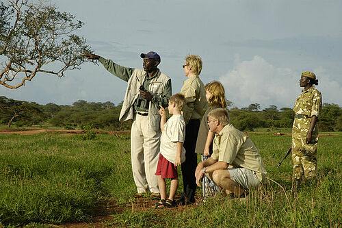 Familien Safari in der Kilaguni Serena Lodge im Tsavo West Nationalpark in Kenia