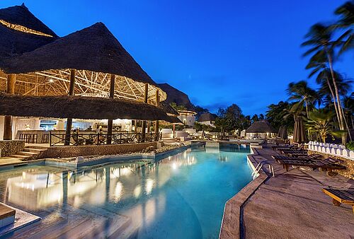 Pool im Diamonds Mapenzi Beach Hotel auf Sansibar