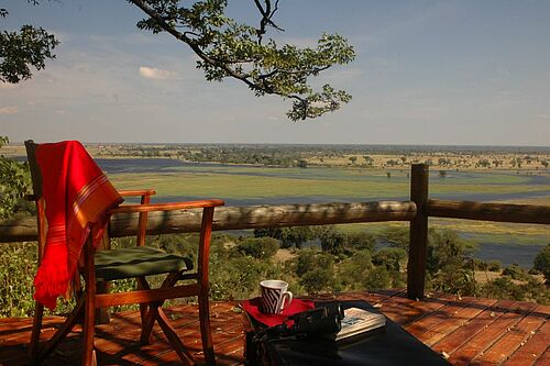 Ausblick über das Chobe Forest Reservat von der Muchenje Safari Lodge aus