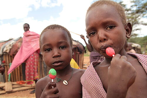 Afrikanische Kinder in Kenia