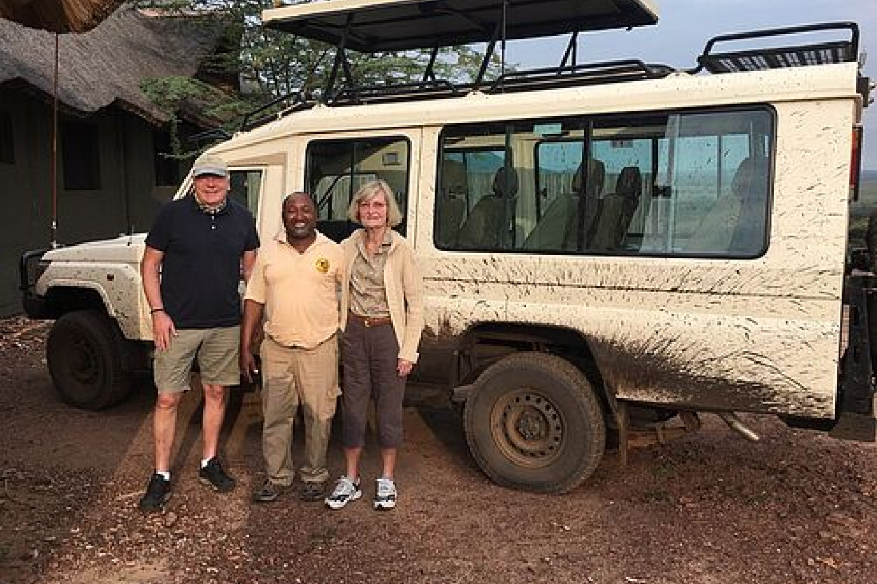 Karibu Safaris bietet spannende Pirschfahrten in Tansania
