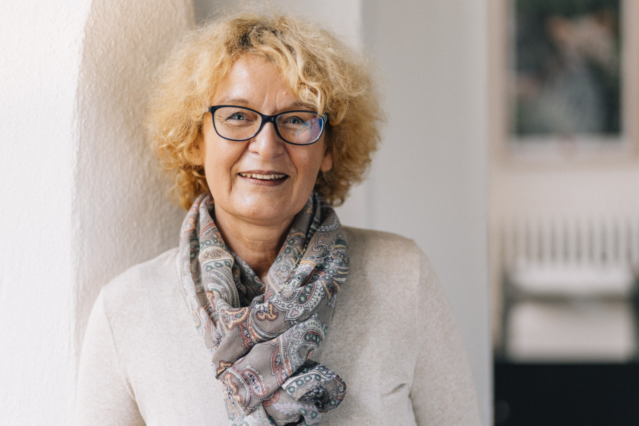 Maria Teckhaus kümmert sich um Buchhaltung und Controlling