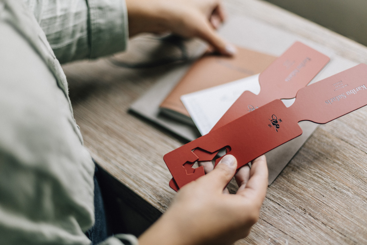 Vorbereitung der Reiseunterlagen für Safari in Afrika