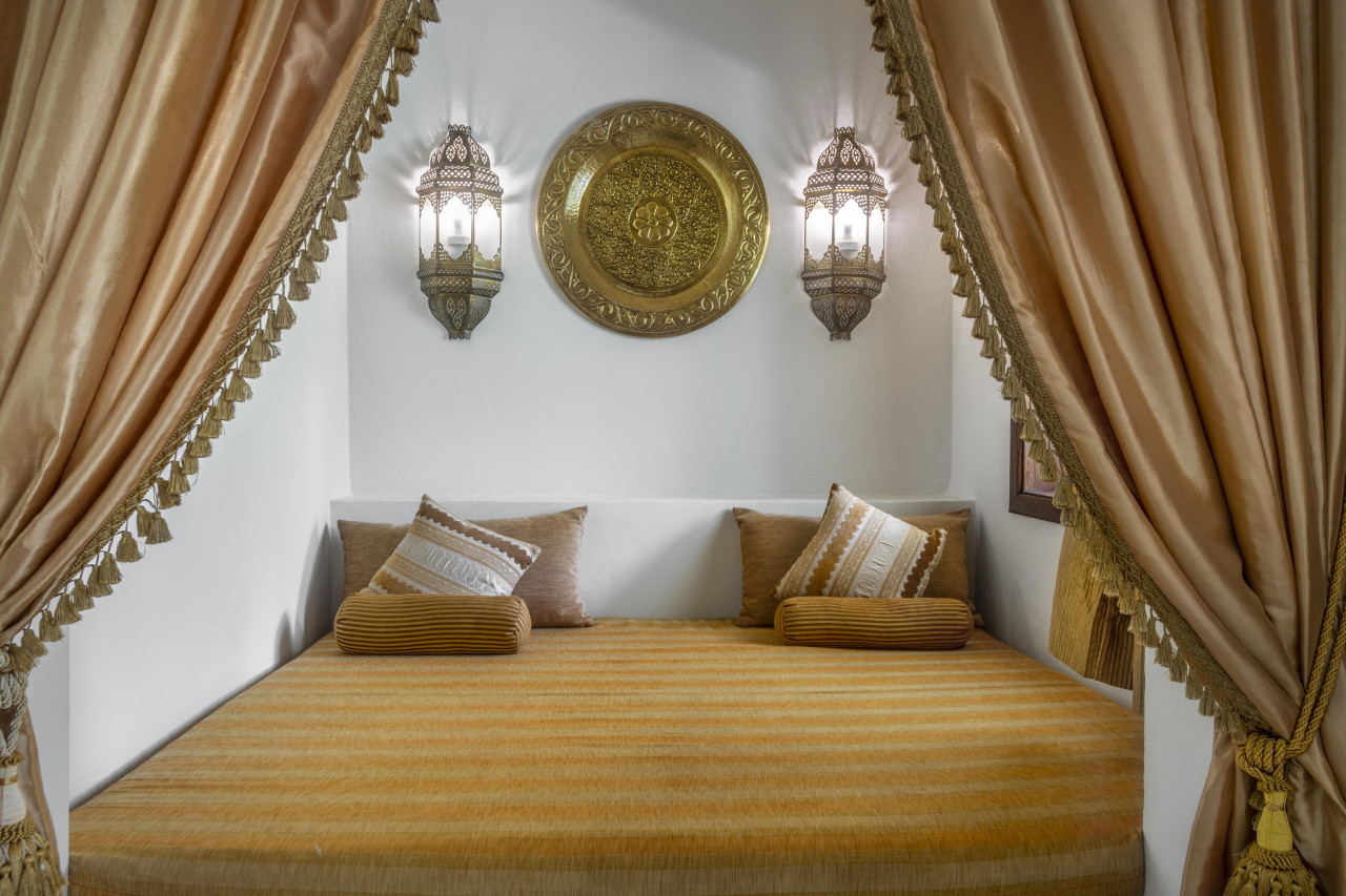 Zimmer-Lounge im typischen Suaheli-Stil