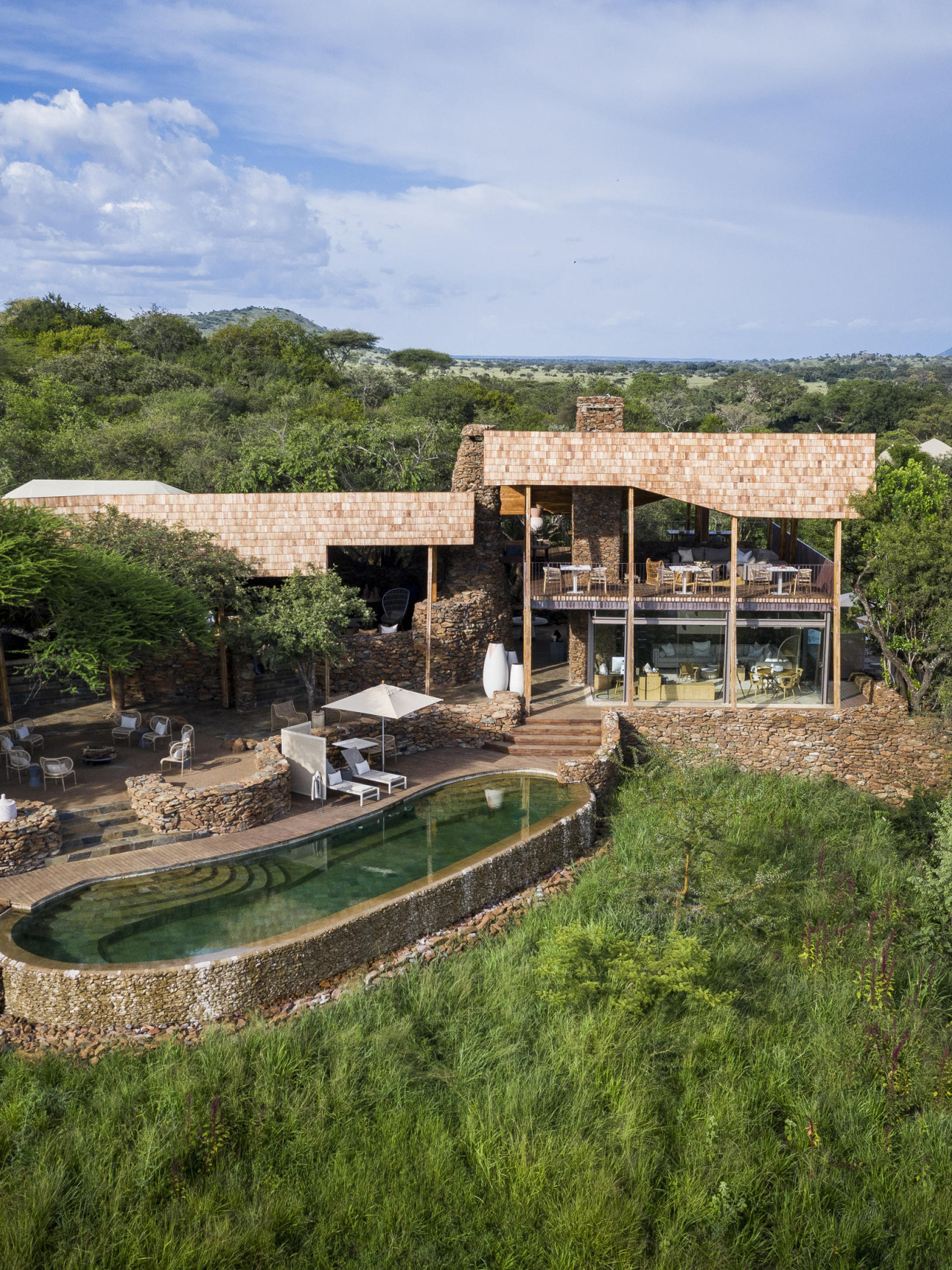 Die Lodge liegt am Grumeti Fluss im Herzen der Serengeti