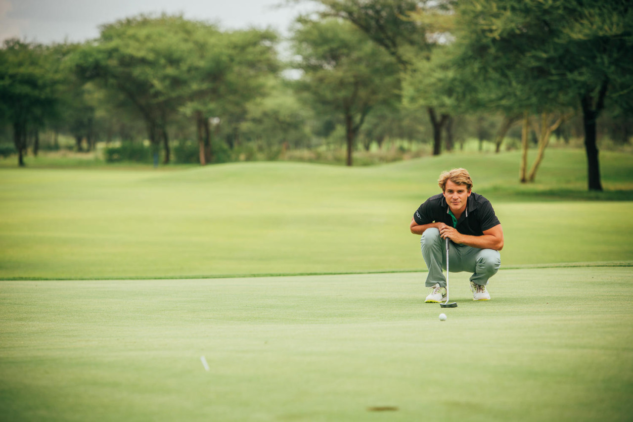 Für Golfspieler steht ein Platz nebenan zur Verfügung