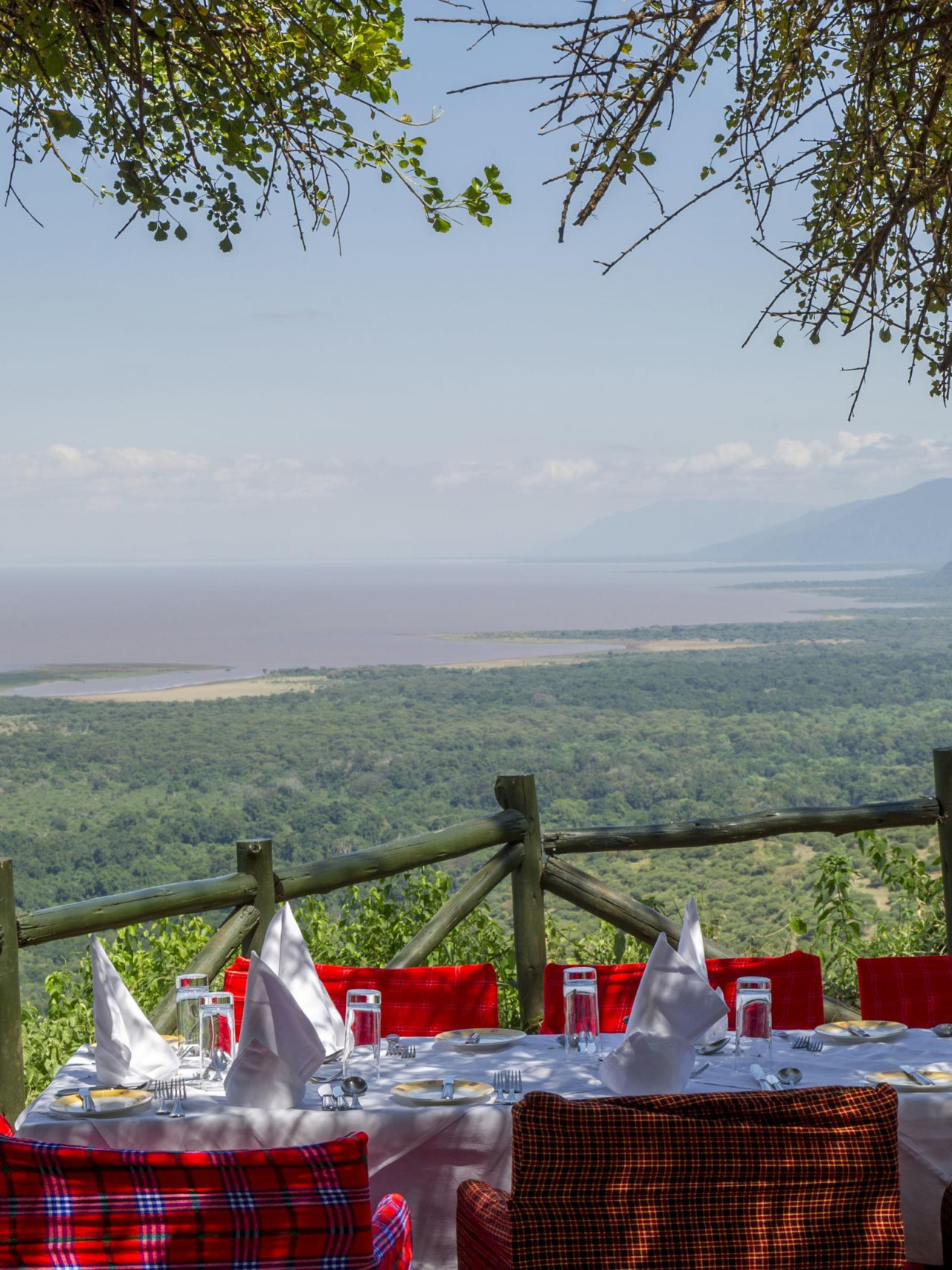 Beliebte Lodge mit Blick auf den Lake Manyara