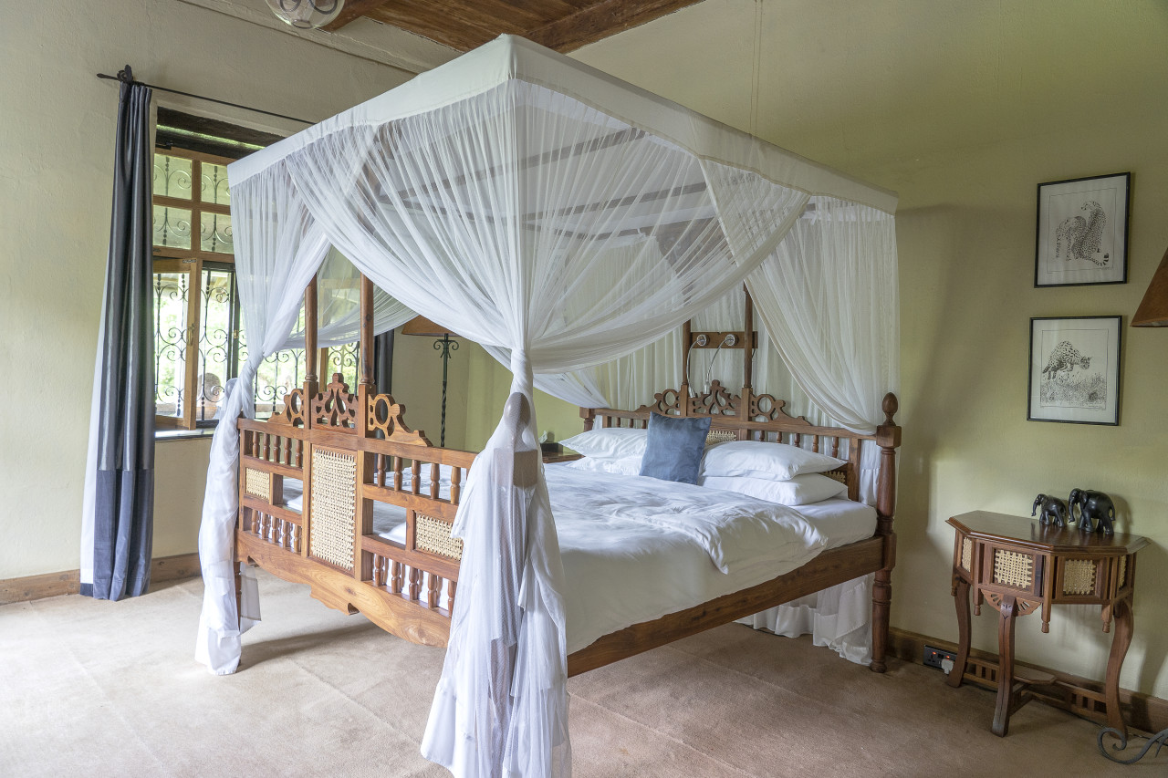 Komfortable Zimmer mit Swahili-Stil-Elementen
