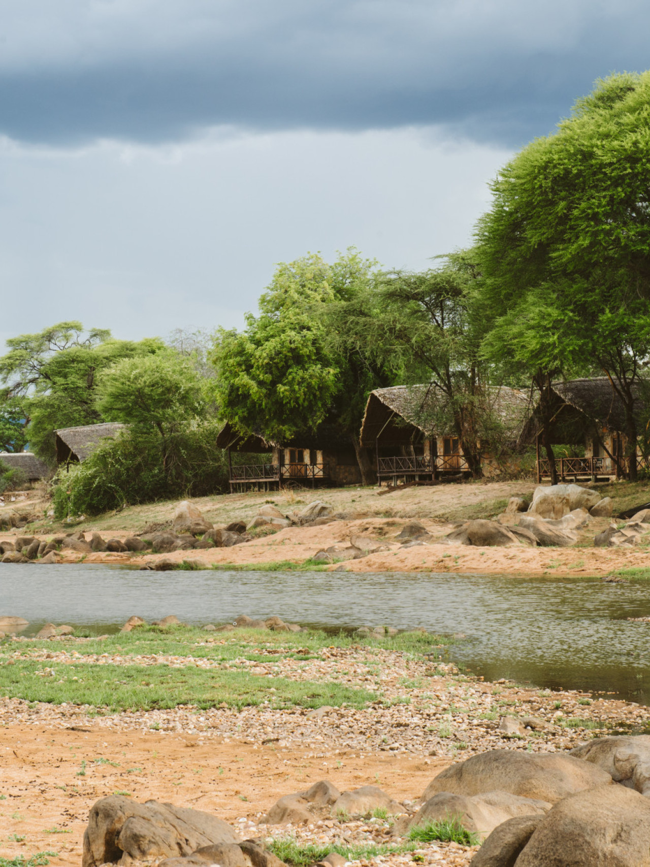 Romantische Lodge entlang des Ruaha Flussufers