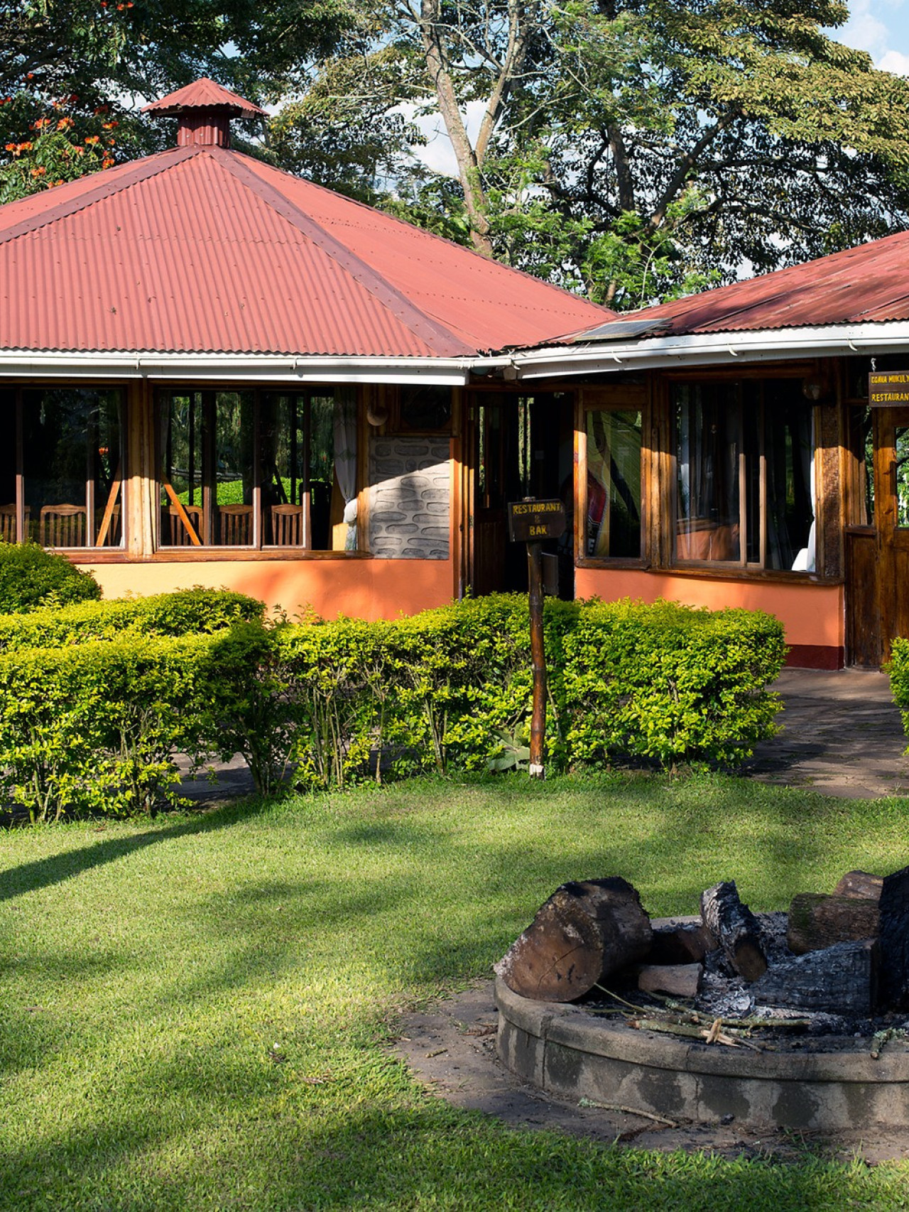 Inhabergeführte eco-Lodge in exotischem Garten