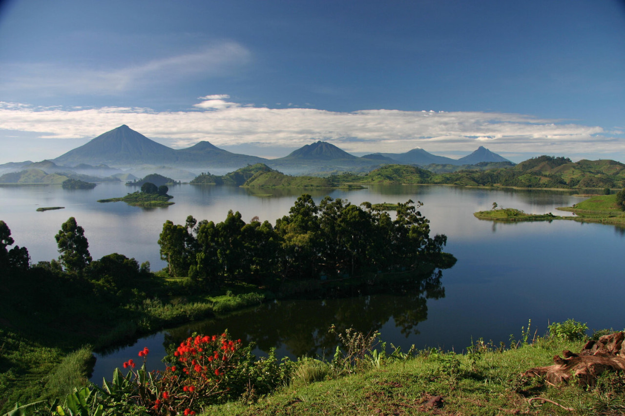 Resort mit atemberaubenden Blick auf den Lake Mutanda
