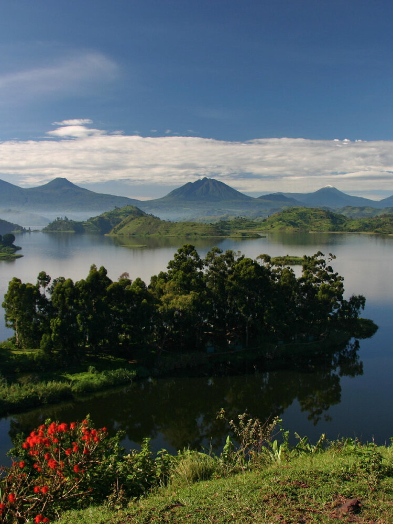 Resort mit atemberaubenden Blick auf den Lake Mutanda