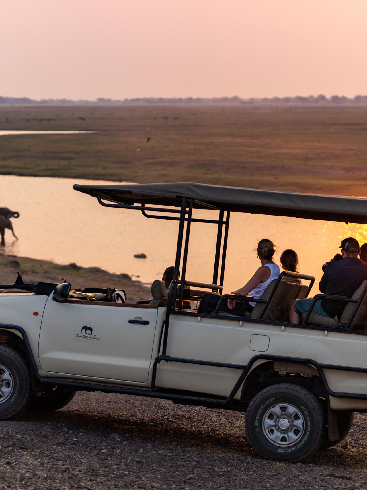 Spannende Pirschfahrt am Chobe Fluss