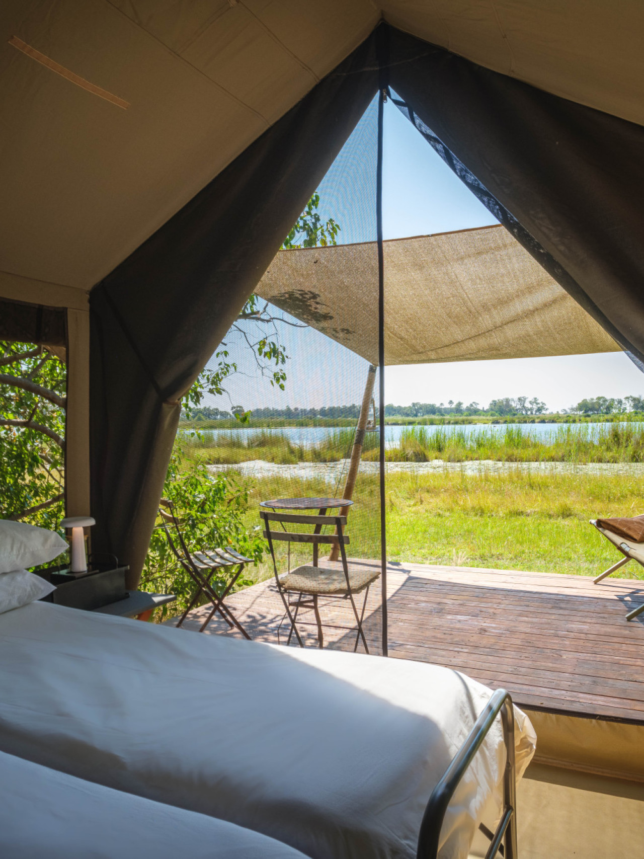 Camp mit ußergewöhnlichem Blick auf das Okavango Delta