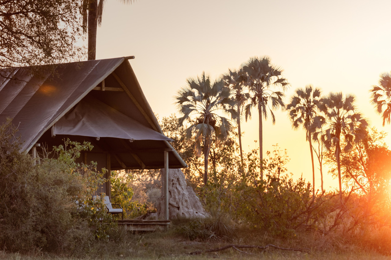 Fünf Zelte bieten Privatsphäre und Rückzugsort