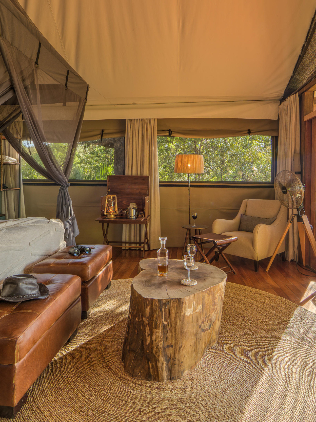 Luxuriöse Zelte mit Veranda im Camp