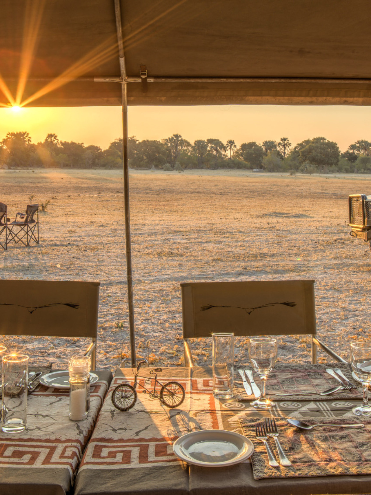 Luxuriöses mobiles Camp in unberührter Wildnis
