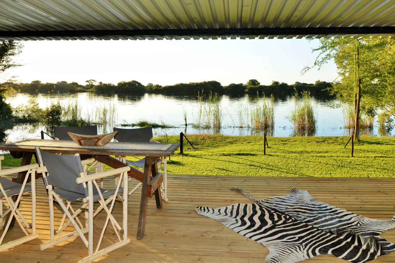 Veranda mit Blick auf den majestätischen Chobe-Fluss