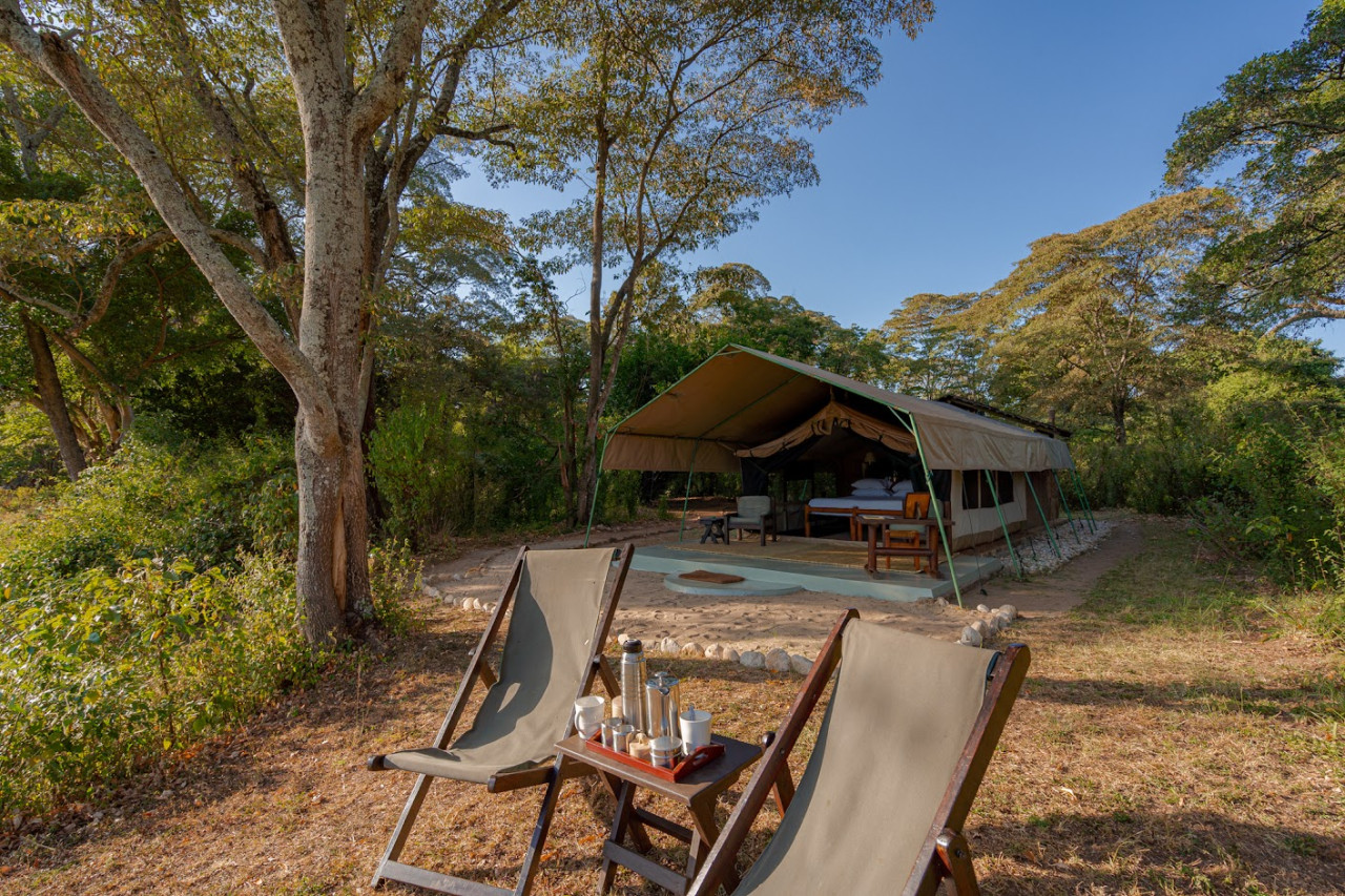 Authentisches Camp in der Wildnis Nordkenias