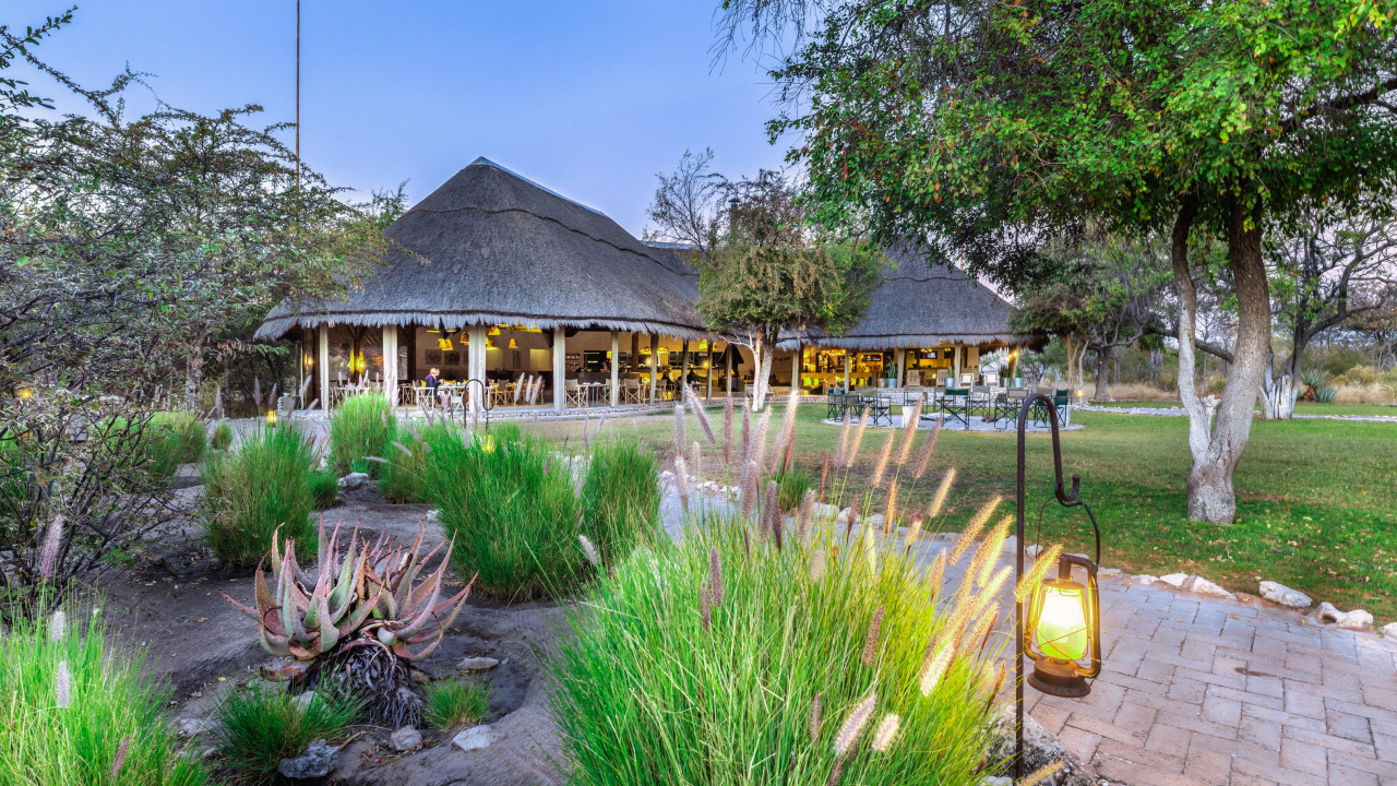 Authentisches Zelt-Bushcamp-Erlebnis bei Etosha