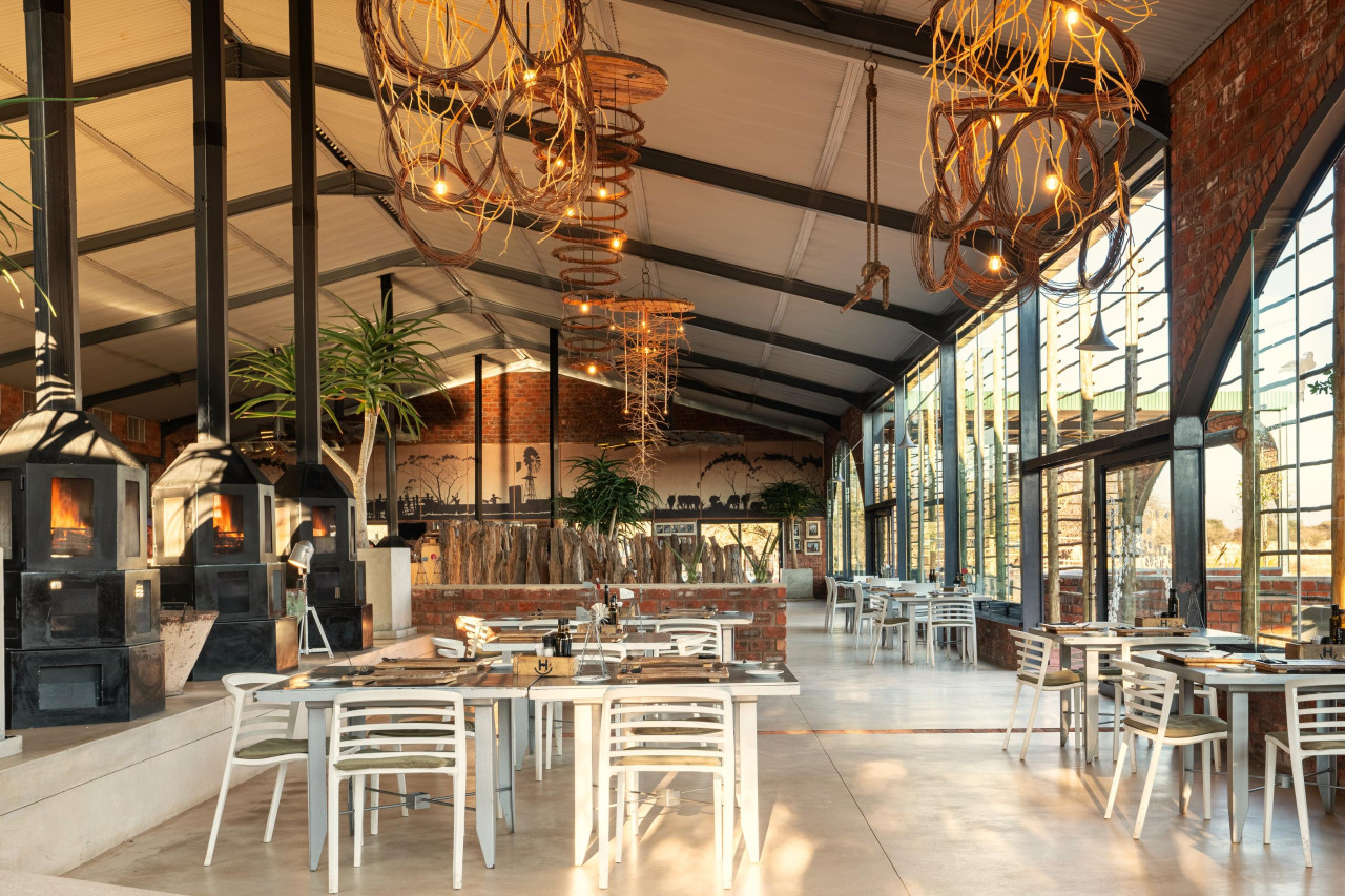 Großzügiges Restaurant mit köstlichen Speisen