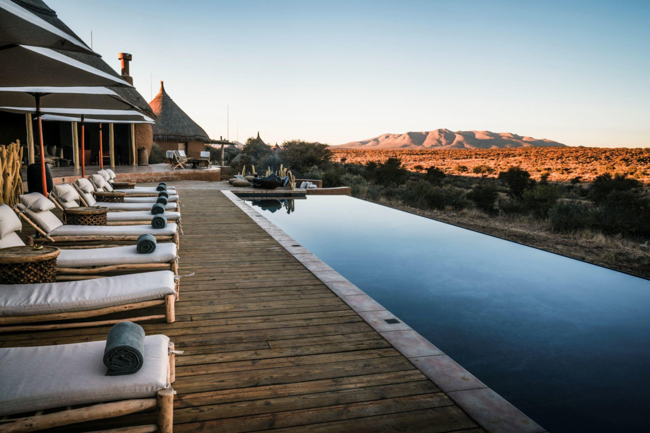 Entspannung am beheizten Infinity Pool