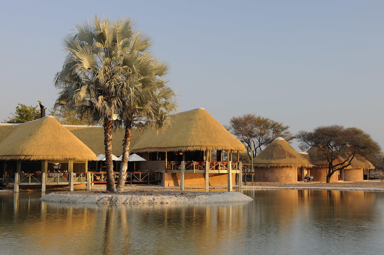 Romantik, Ruhe, Abenteuer beim Etosha-Nationalpark