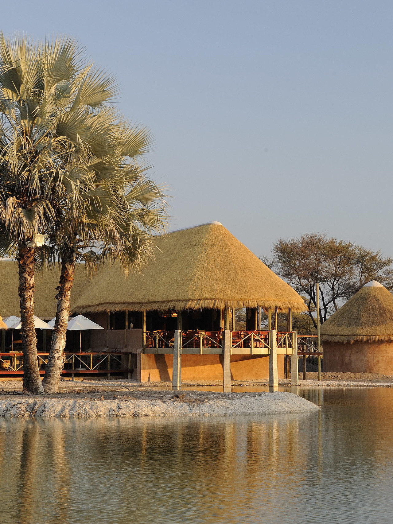 Romantik, Ruhe, Abenteuer beim Etosha-Nationalpark