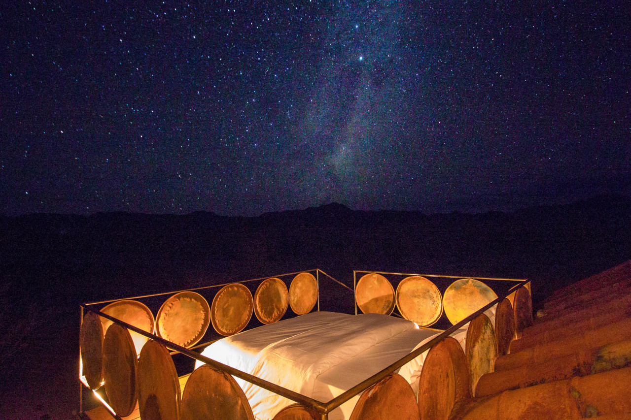 Schlafen Sie unter einer Decke aus milliarden Sternen