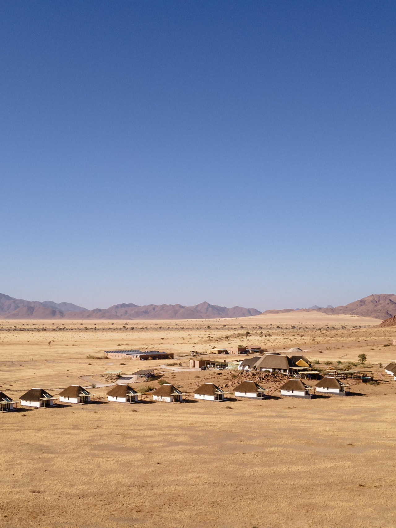 Schöne Lodge liegt verteilt vor Soussusvlei