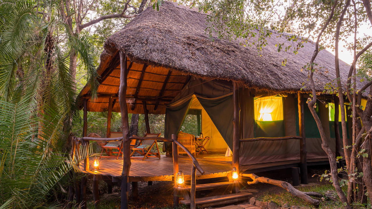 Authentische Safari-Lodge inmitten unberührter Wildnis