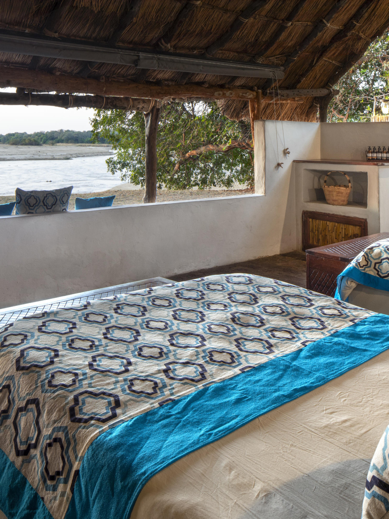 Offene Raumgestaltung für eine Brise in der Nacht