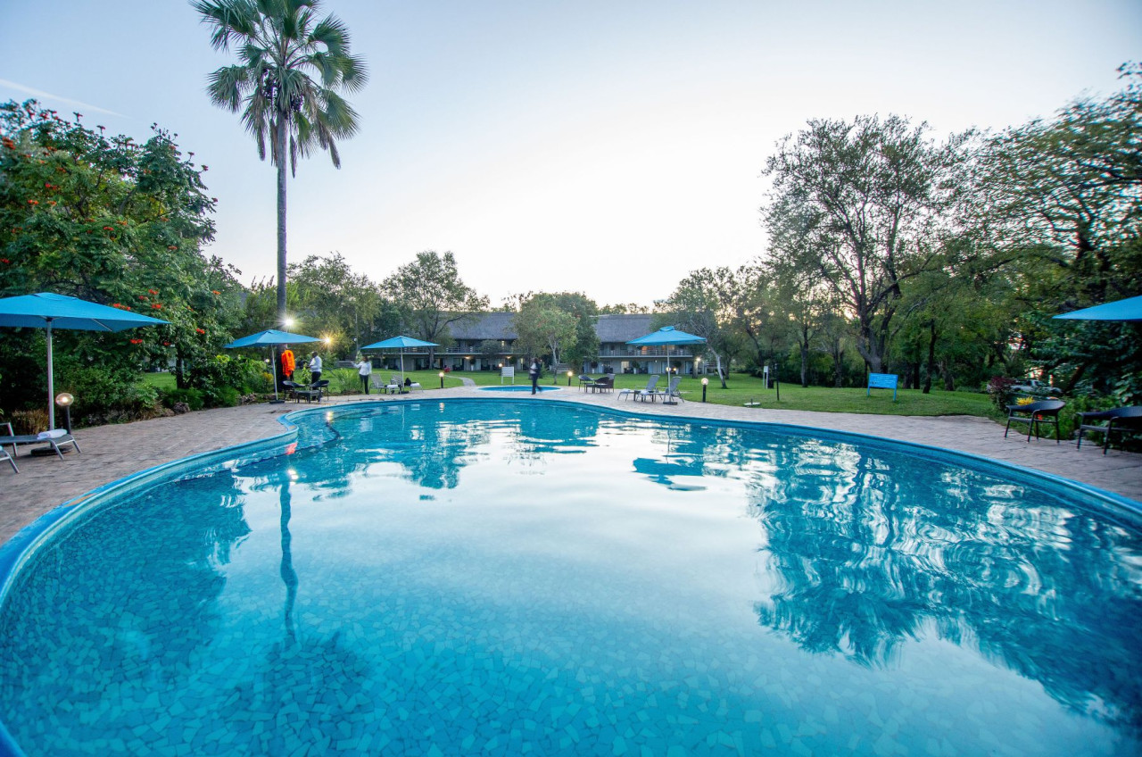 Erfrischender Pool nach Besuch der Wasserfälle