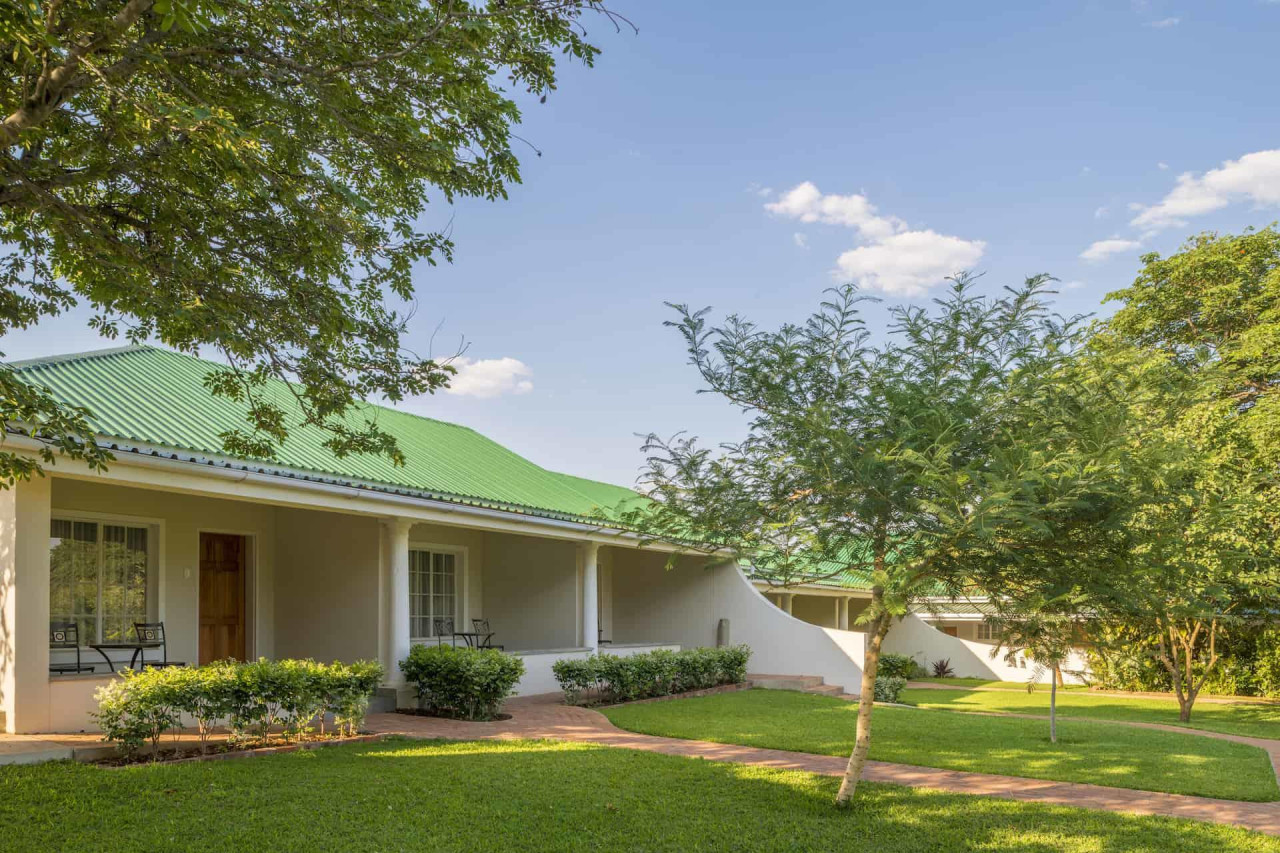 Alle Zimmer mit Veranda und Blick in den Garten