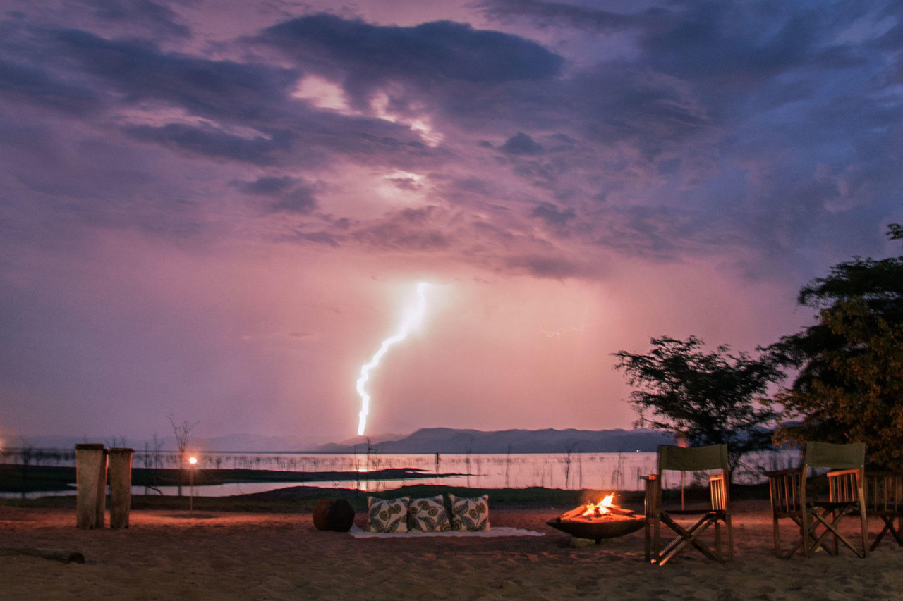 Privatstrand am Ufer des herrlichen Kariba-Sees
