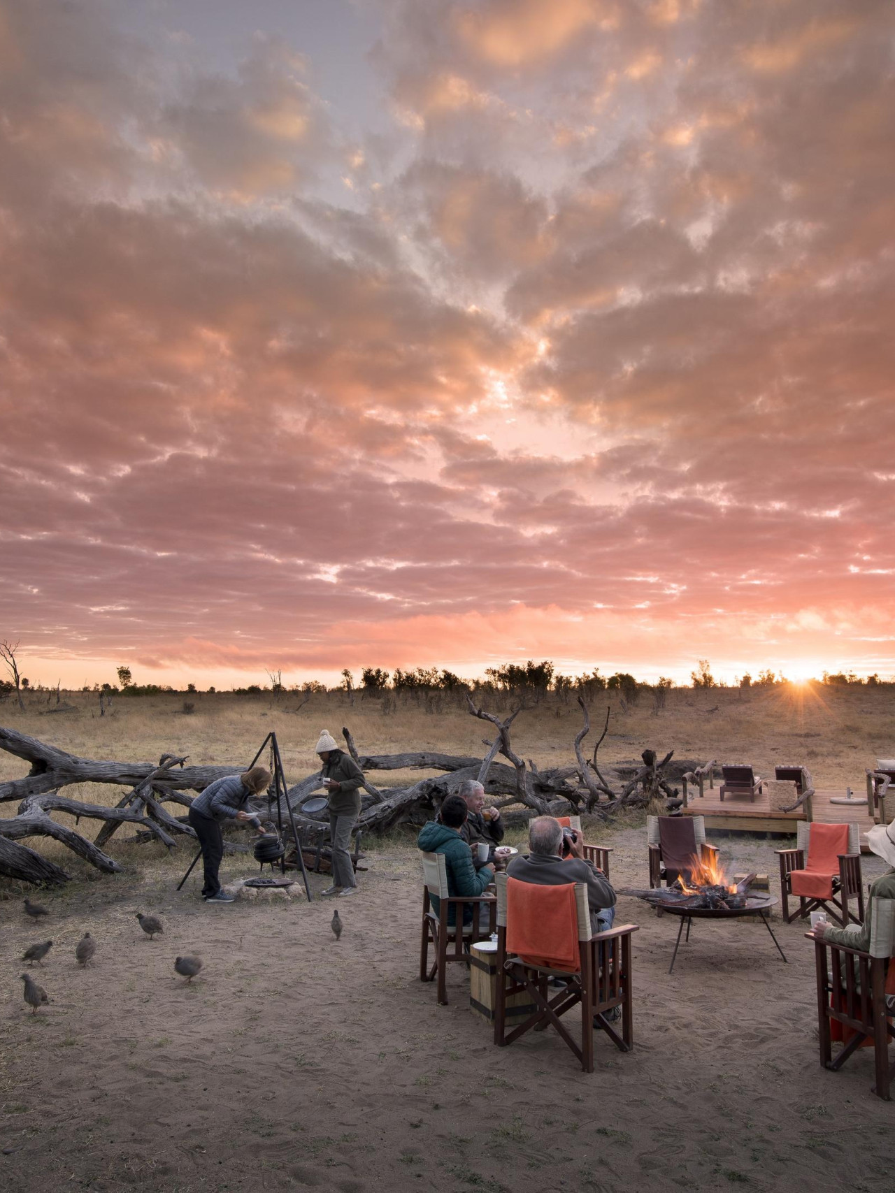 Natürlich darf ein Sundowner am Lagerfeuer nicht fehlen