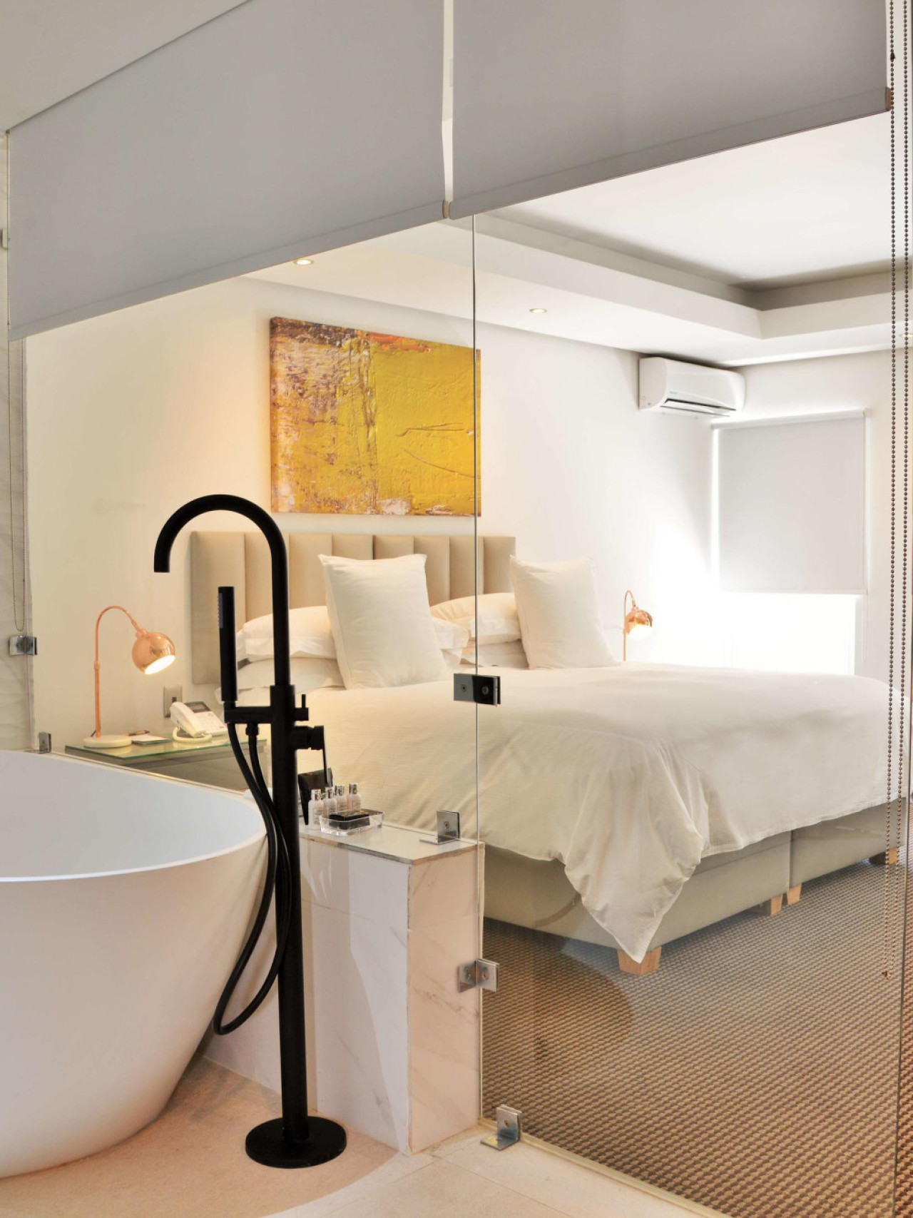 Modernes Luxuszimmer mit bestem Komfort