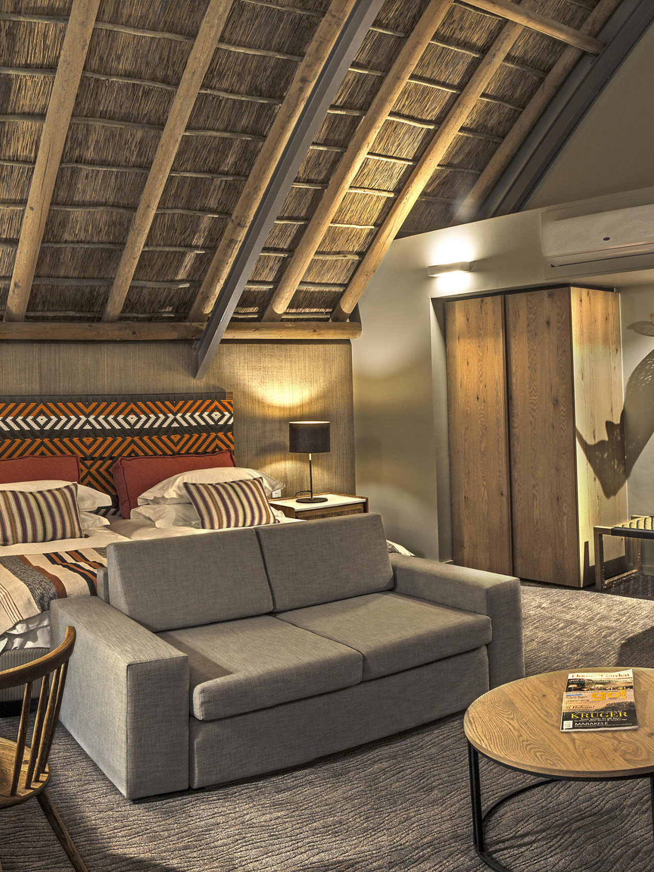 Moderne Zimmer mit Verbindungstür