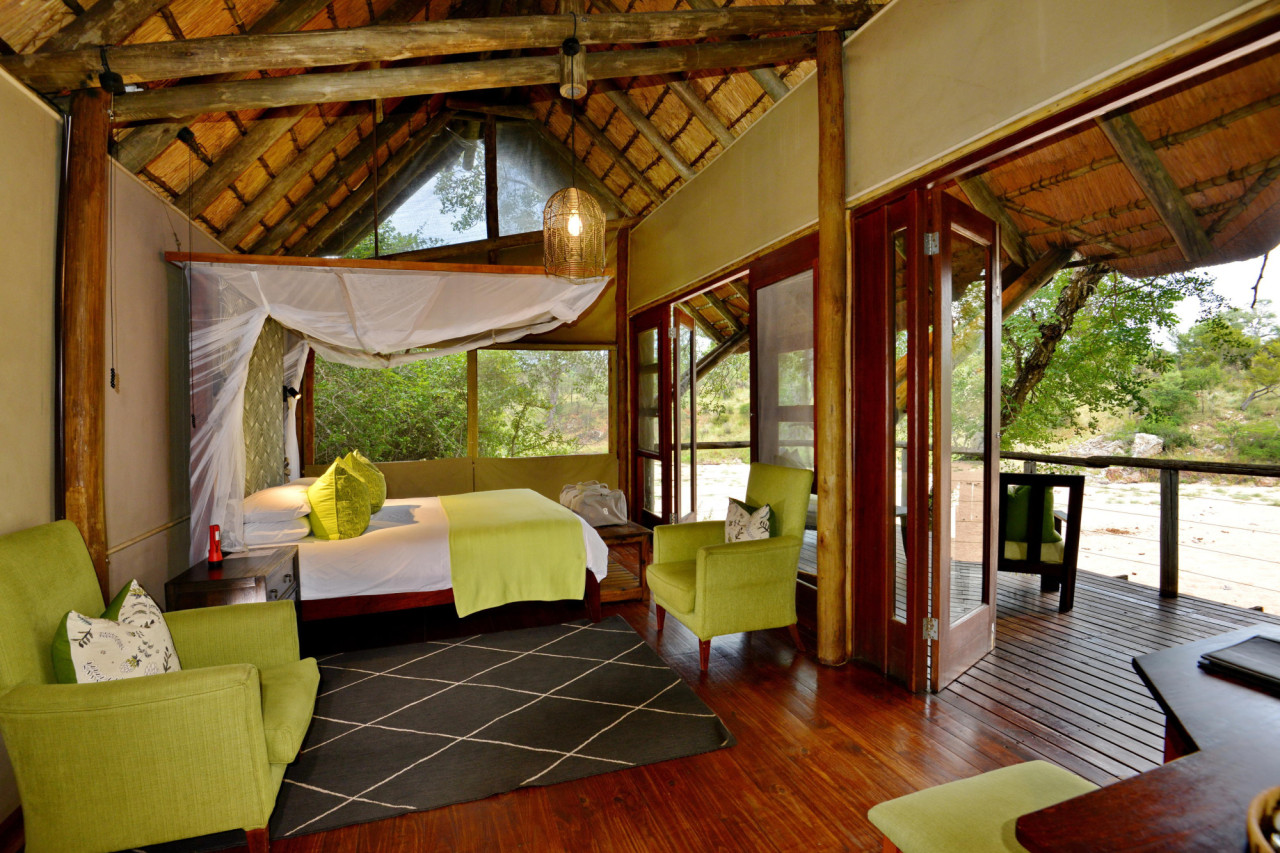Panoramablick von vom Bett und der privaten Terrasse
